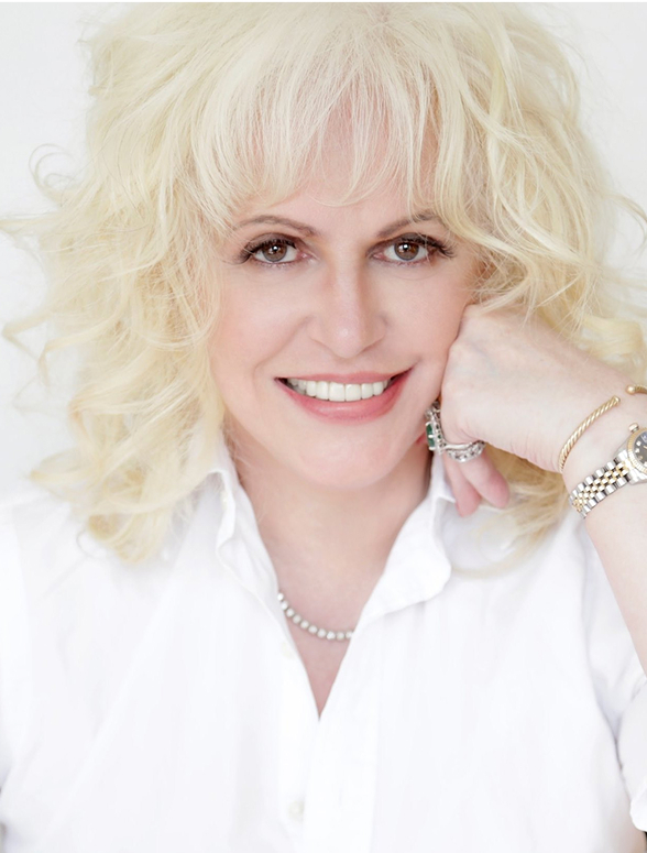 Dr Rita Rakus